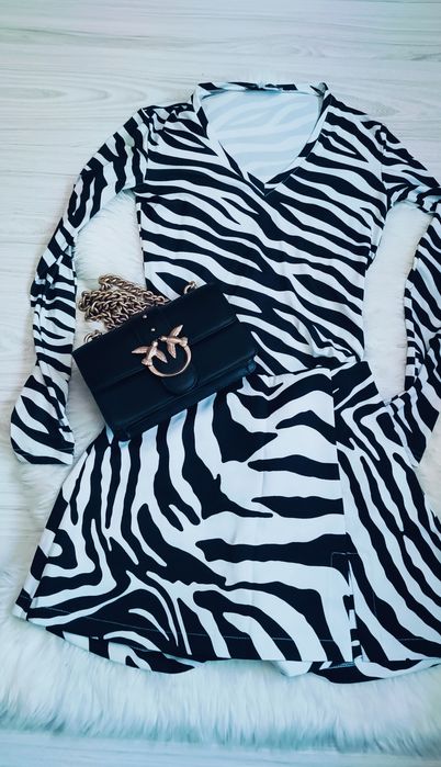 Komplet zestaw set La Milla body spódniczko spodenki zebra