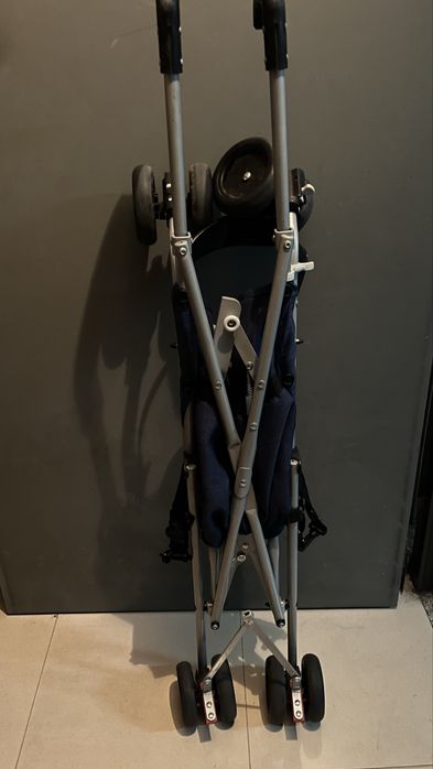 Stroller428827429947330561