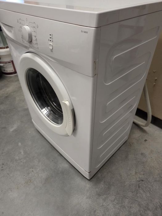 Máquina de Lavar Roupa - Beko EV6800