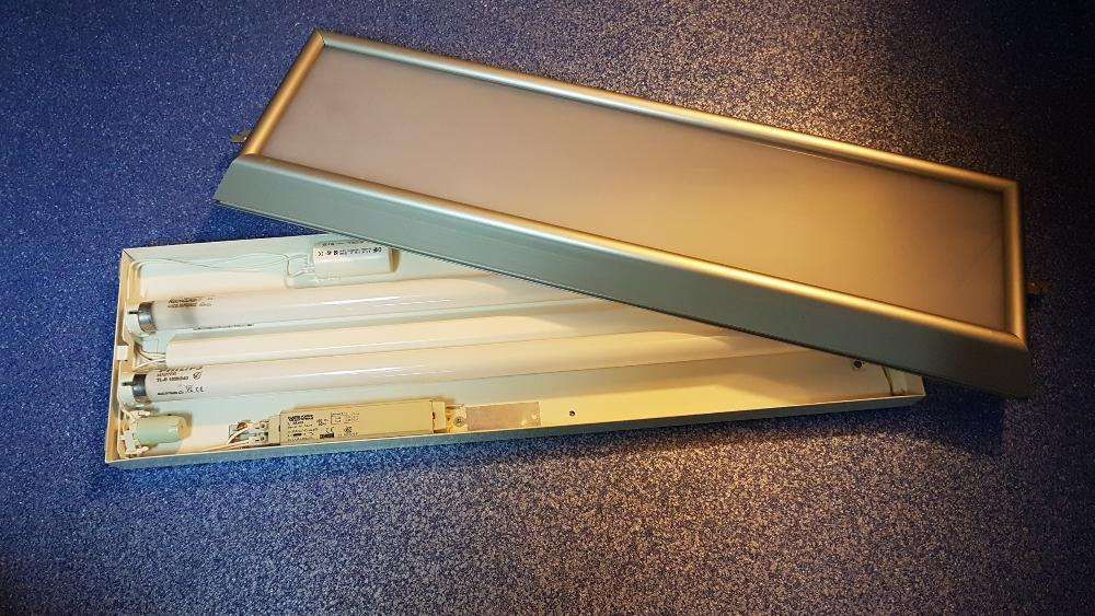 Armadura Rectangular 2 x fluorescente