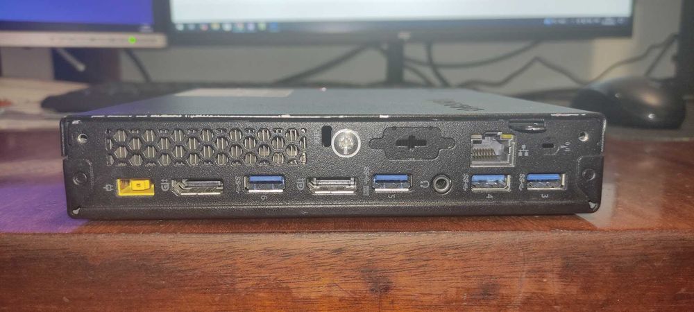 Lenovo ThinkCentre M700 Tiny