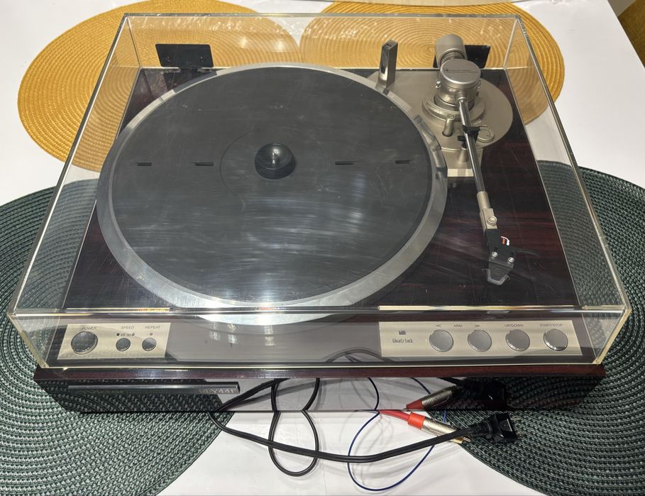 Victor QL-Y44f - gramofon automatyczny