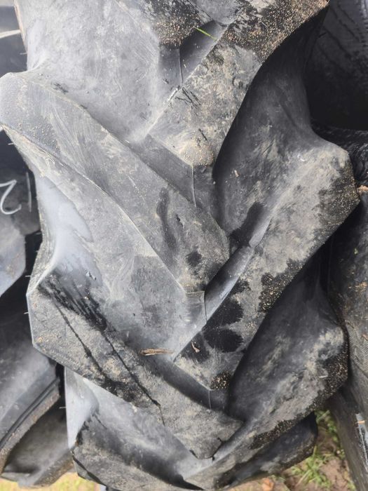 Opona BKT TR-135 12.4-24 8PR stan bardzo dobry D003