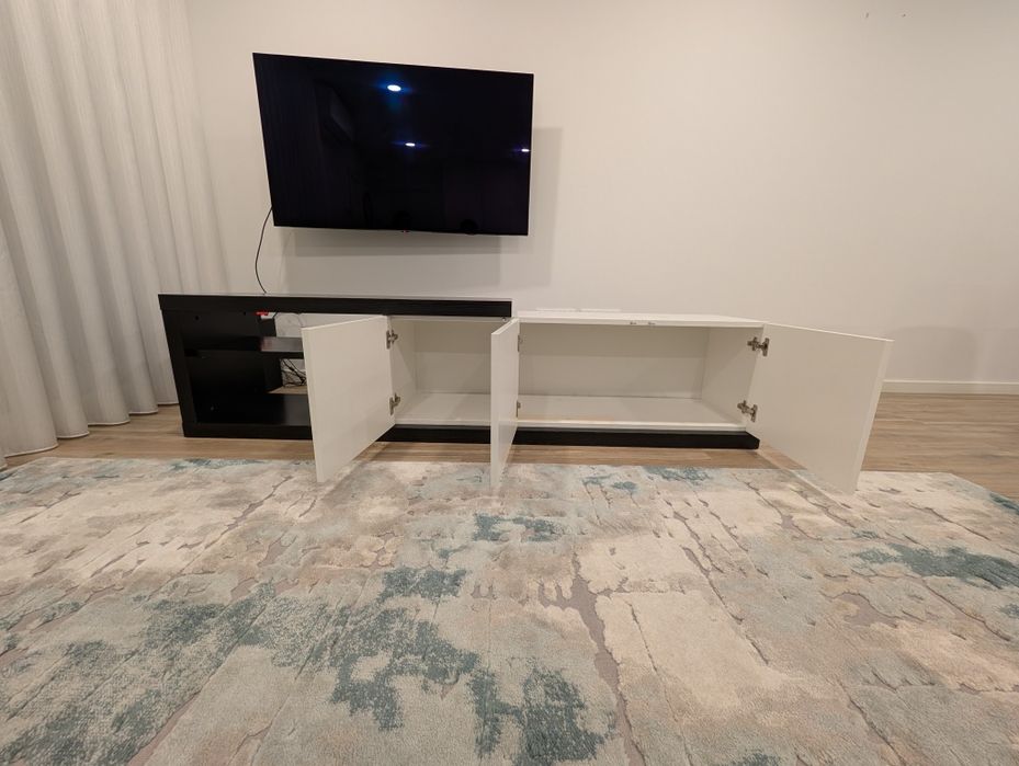 Base TV com 3 portas