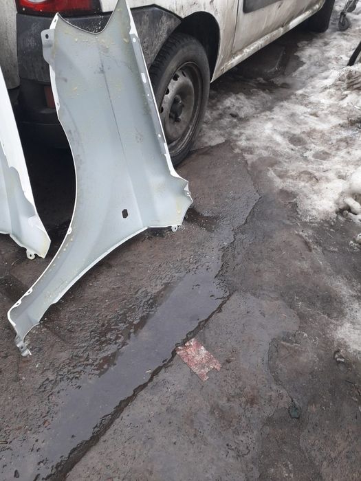 Крило біле Крыло шевроле Авео Т250 Белое Ціна одного