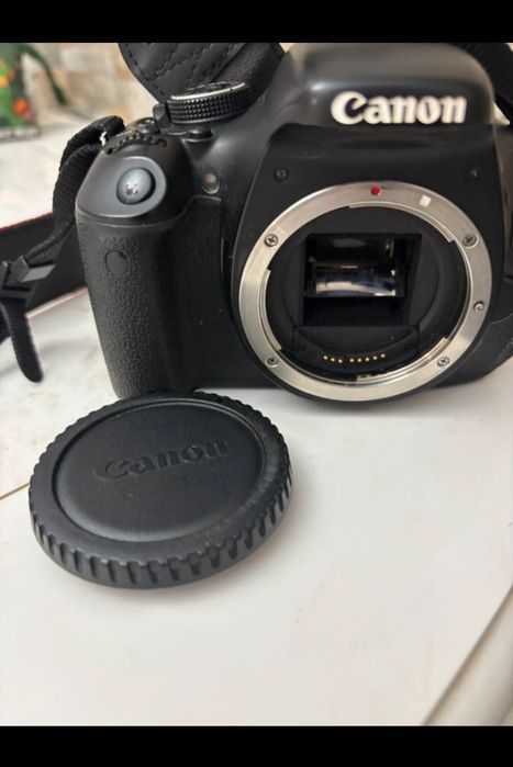 Canon Rebel T3i - 600D