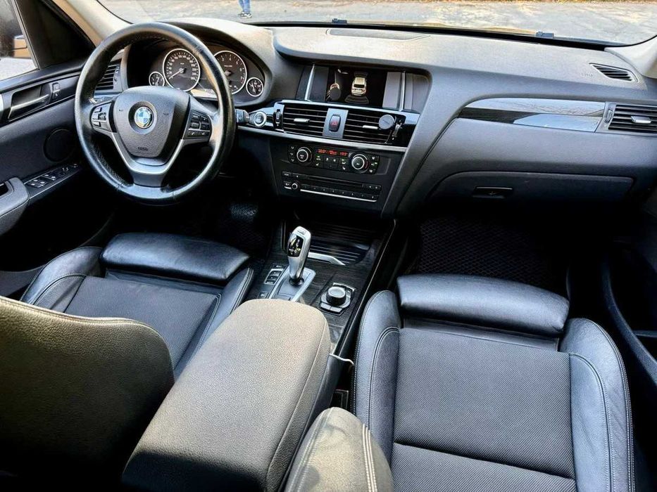 BMW X3 F25 2017 рік