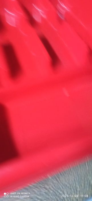 Dwu wkłady plastikowe do szuflady