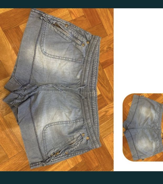 Розпродаж власних жіночих речей. Комплект