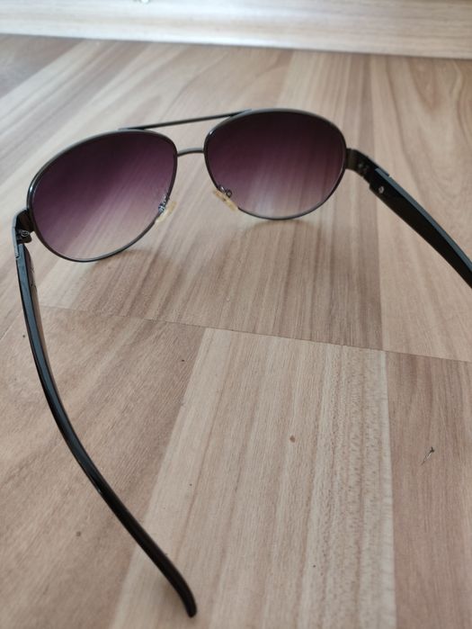 Okulary przeciwsłoneczne, męskie.
