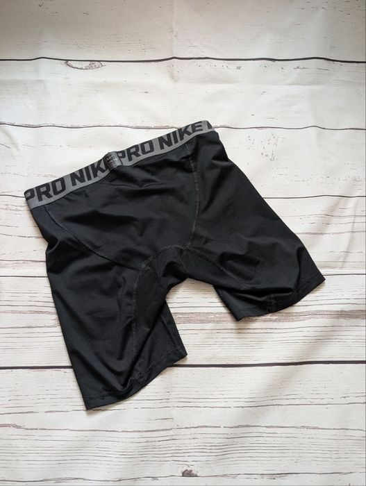 Спортивні   чоловічі велосипедки, тайси  Nike