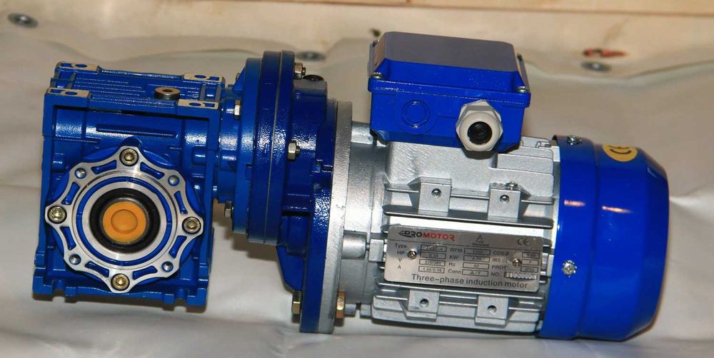 Мотор-редуктори, черв'ячні редуктори серії NMRV, Motovario.