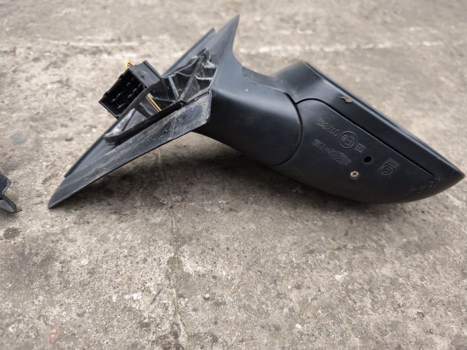 Продам боковые зеркала на audi a4 b5