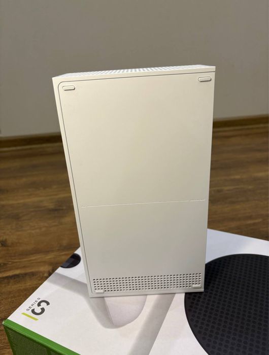 XBOX series S нова