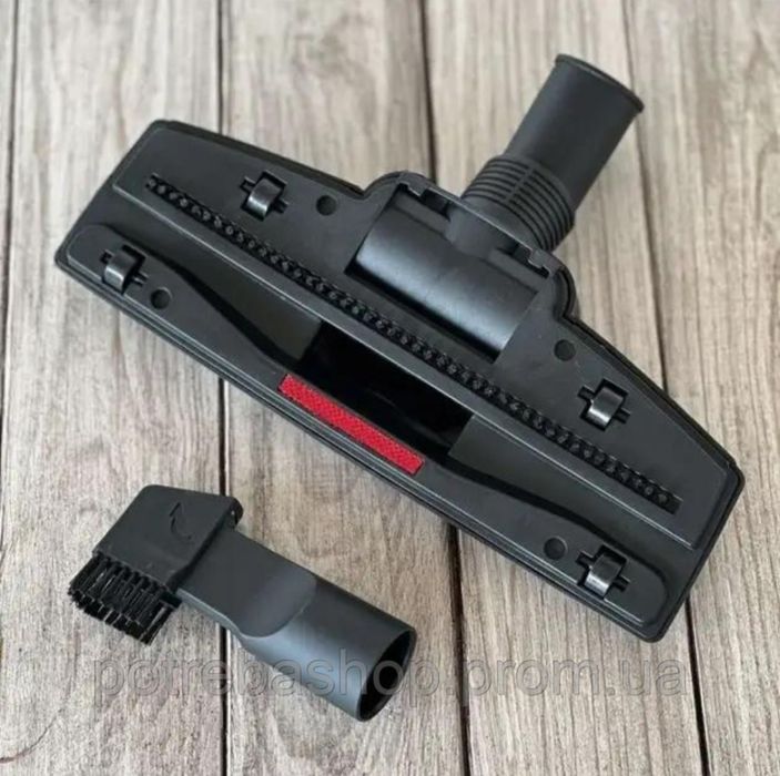 Контейнерный пылесос Rainberg RB-652B 3700W без мешка.