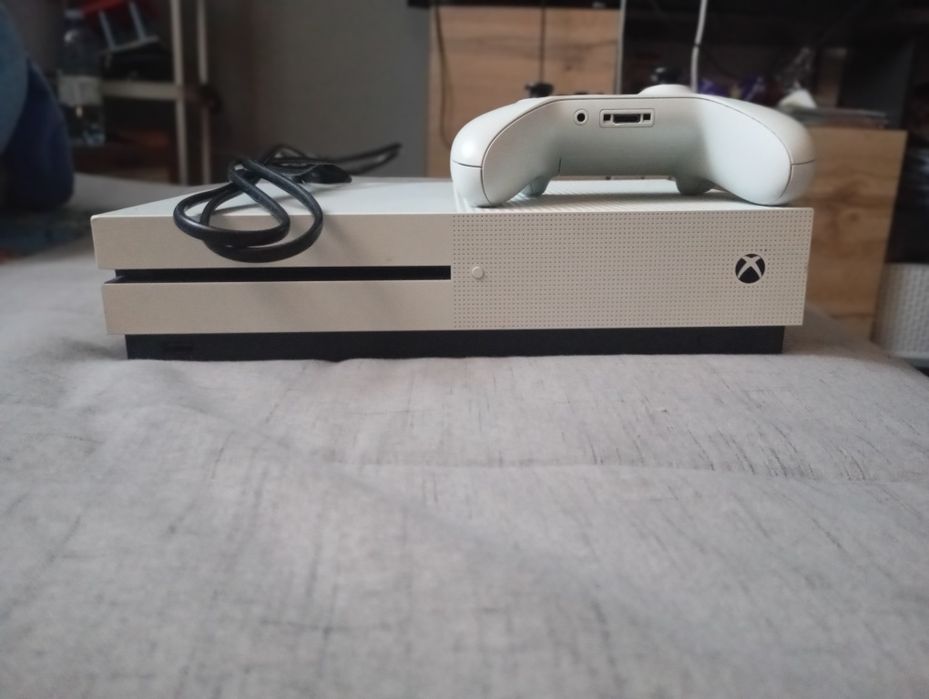 Sprzedam Xbox one s