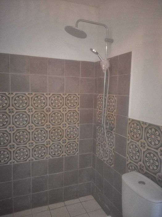 Quarto com casa de banho privado