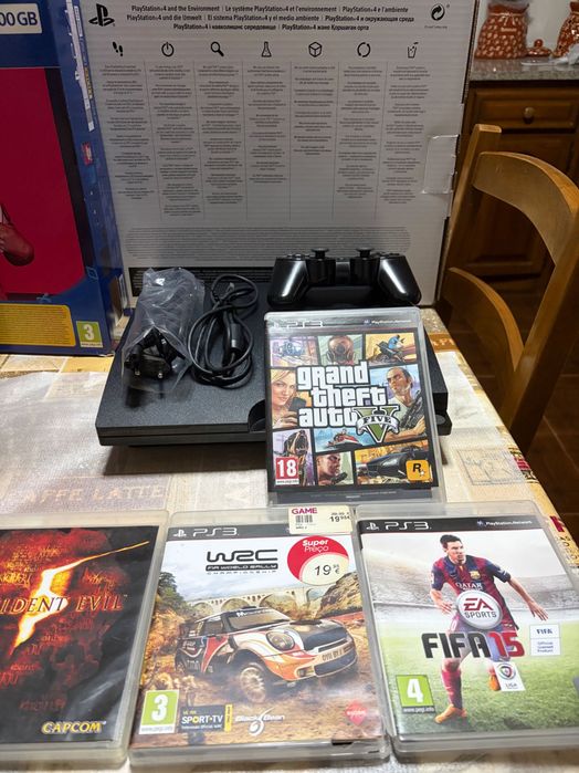 PlayStation 4 Slim 500GB + PlayStation 3 Slim + Jogos