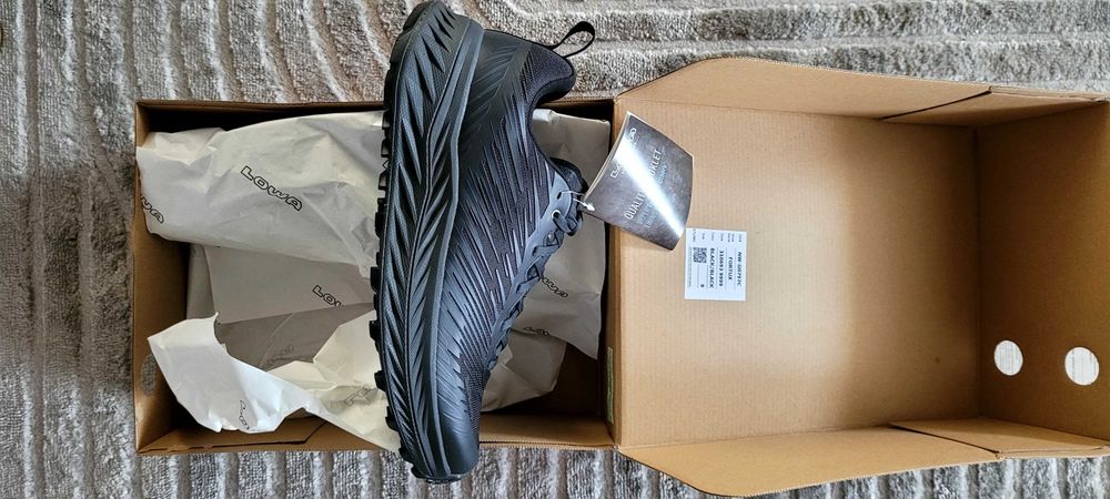 Buty LOWA czarne
