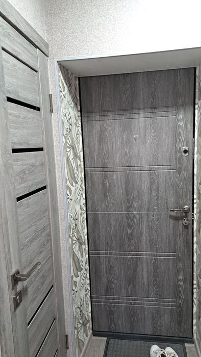 Подобово квартира з гарним ремонтом в центрі міста Конотоп!!!