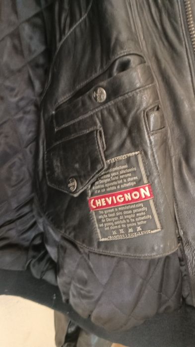 Blusão Chevignon vintage em couro