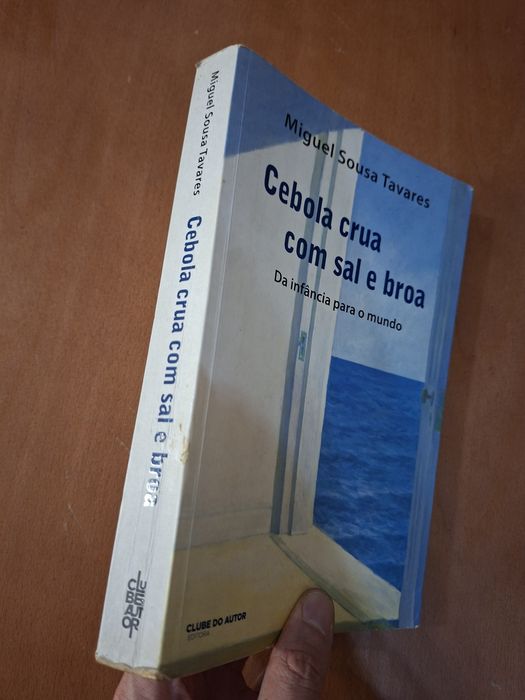 Cebola crua com sal e broa