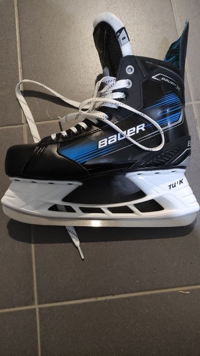 Łyżwy Bauer X 43