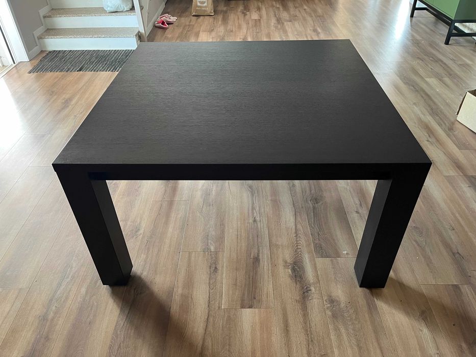 Mesa de Jantar em Madeira Maciça