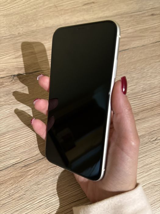 IPhone 11- 128GB COMO NOVO