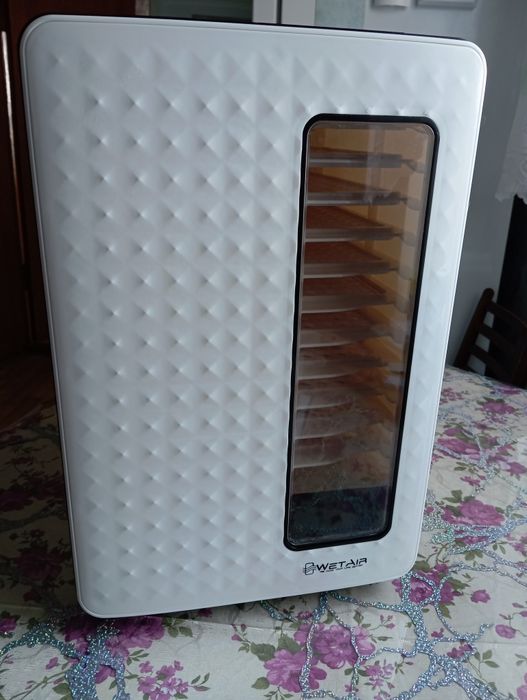 Сушарка для овочів, фруктів, ковбаси   WetAir FD-550