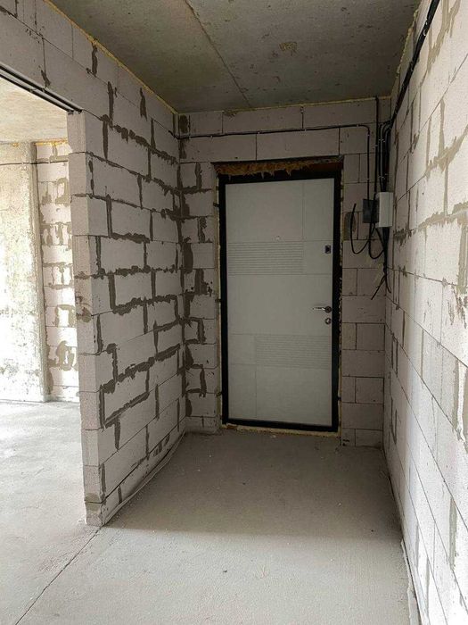Продаж 1 к квартири 78 м.кв. на вул. Костянтина Василенка 4561