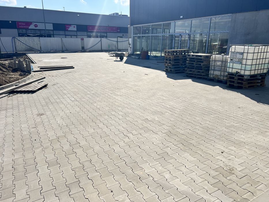 Nawierzchnie z kostki brukowej