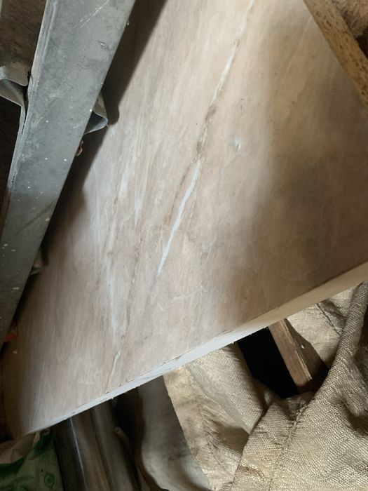 Остатки ДСП разных цветов и МДФ т столешниц