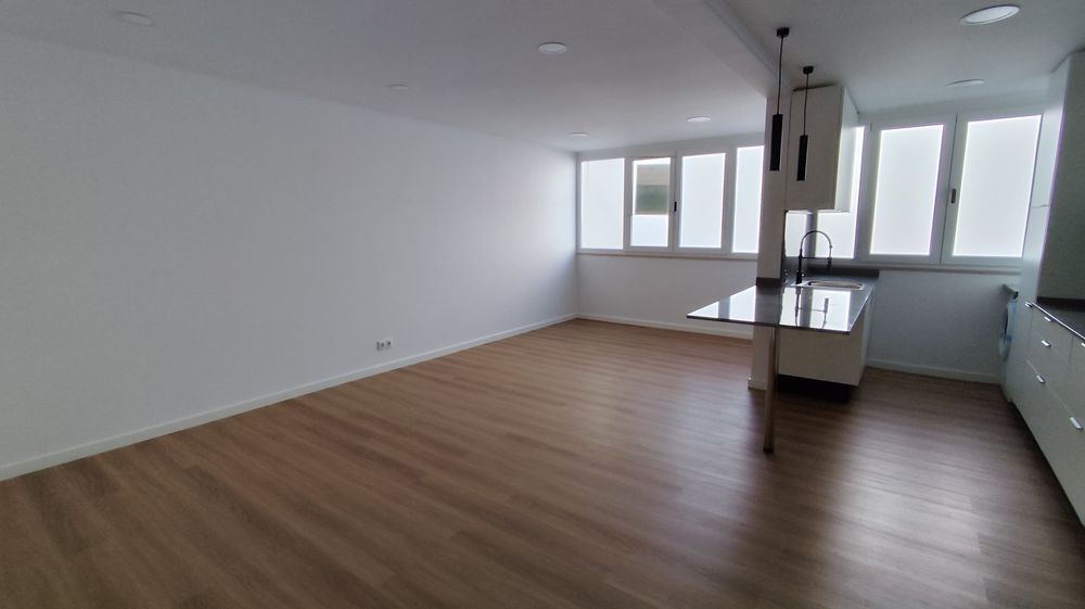 Apartamento T3 sesimbra 600m praia — Castelo (Sesimbra), Setúbal