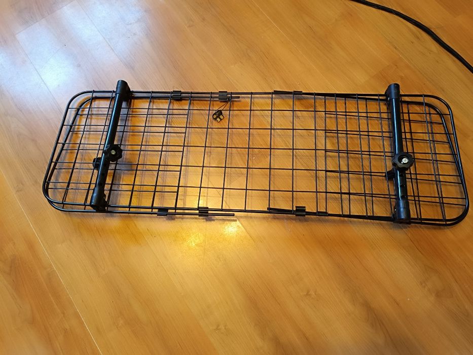 Kratka dla psa do samochodu