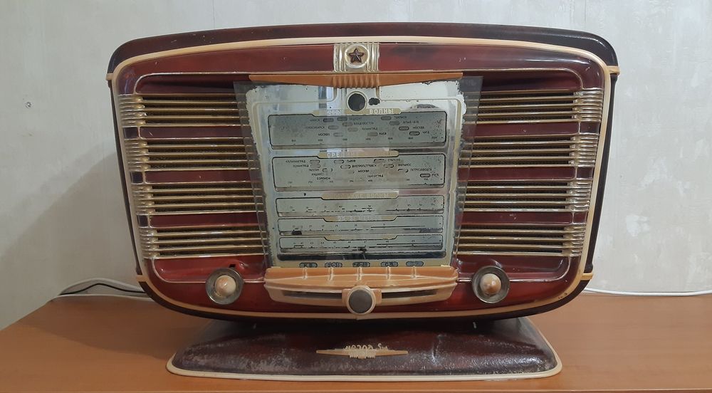 Продам радіо приймач Звезда 54 перероблений