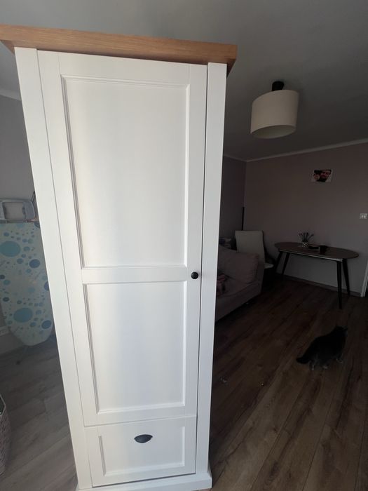 Garderoba , mala szafa