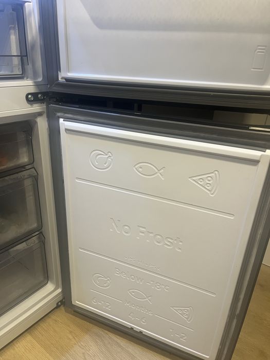 Lodowka Samsung RB34A7B5D22