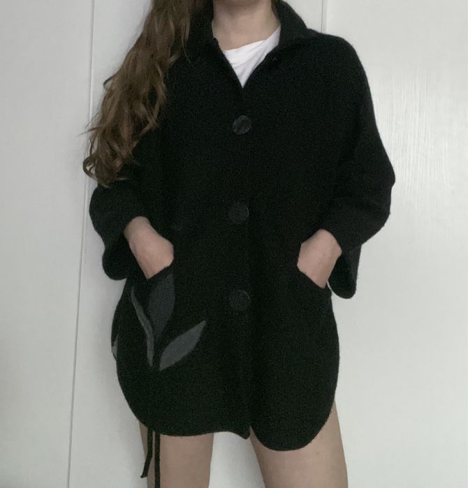 Czarny kardigan 30% wełna