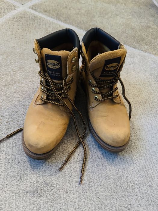 Buty Dockers prawie nowe.