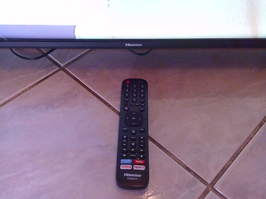 Hisense 55"/58", led, smart, uhd,dvb-t2 h.265, pilot, nóżki, karton.