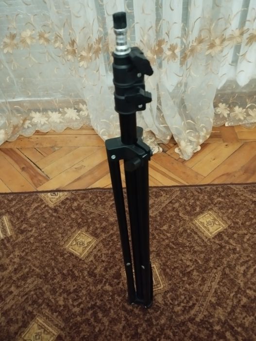Штатив продам  или обменяю б.у