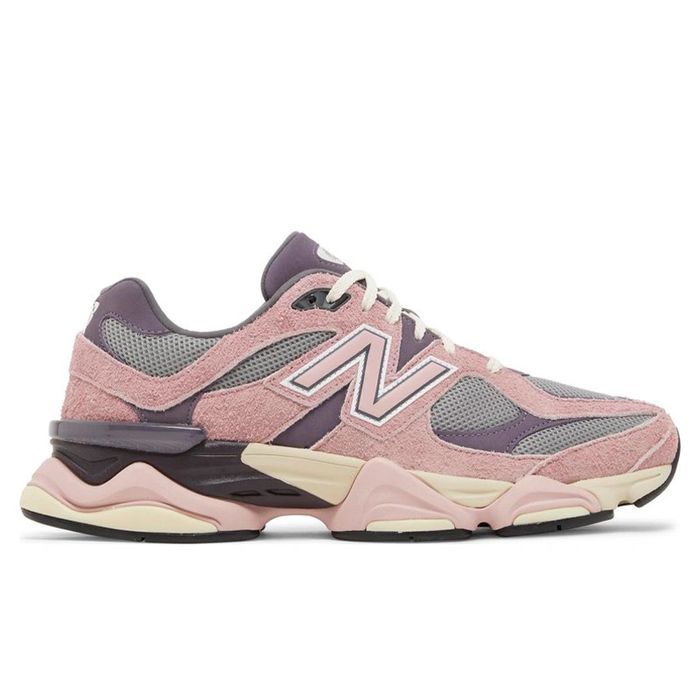 Жіночі кросівки New Balance 9060 Pink Purple рожеві замша