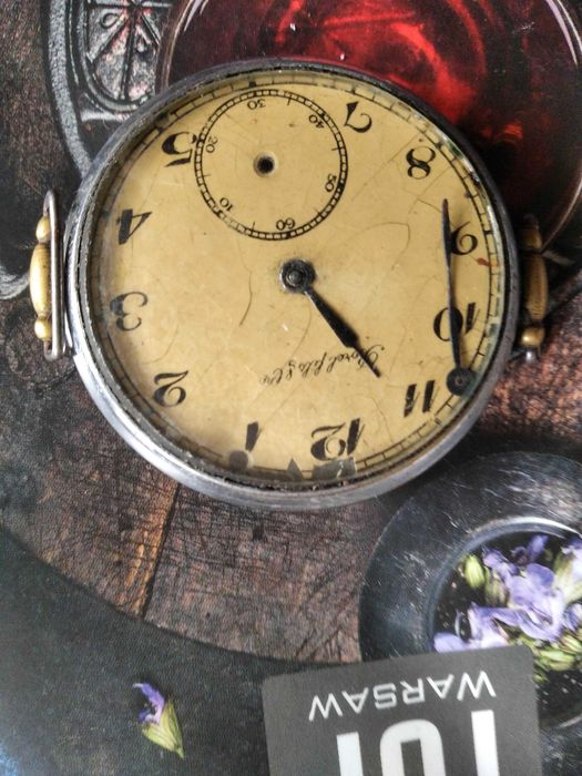 старинные часы под ремонт или запчасти