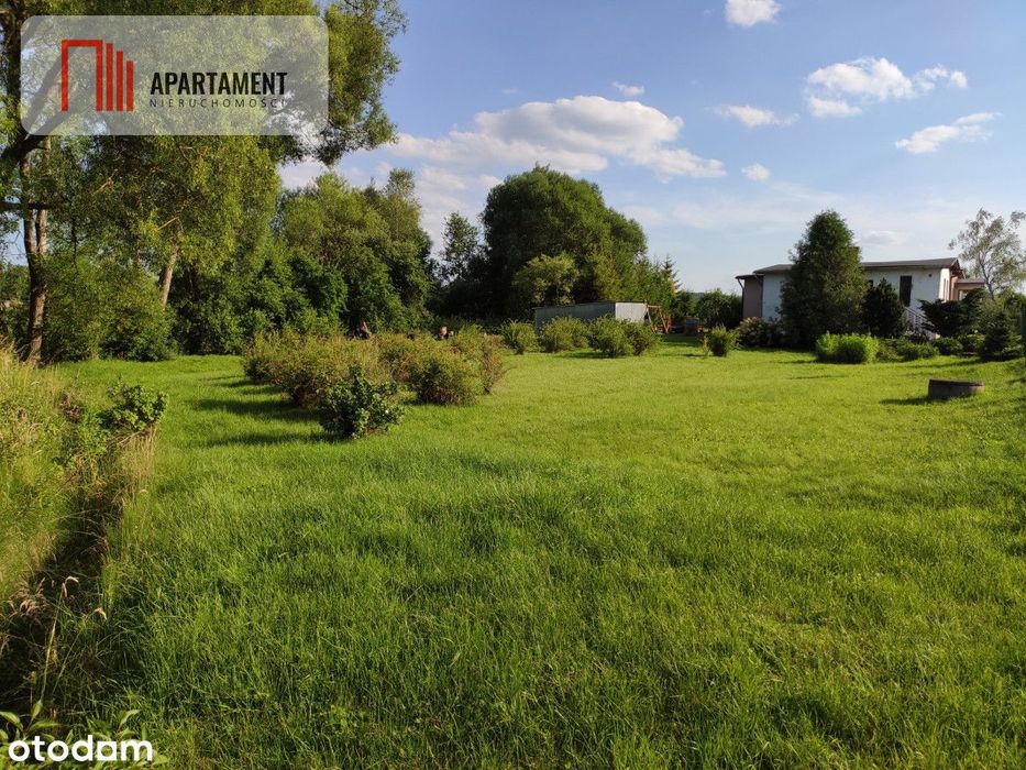 Tylko U Nas ! Duża działka w dobrej okolicy.