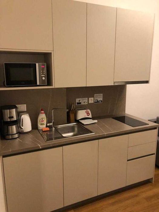 Хостел біля Голосіївської - постійно є світло, зручно для роботи .