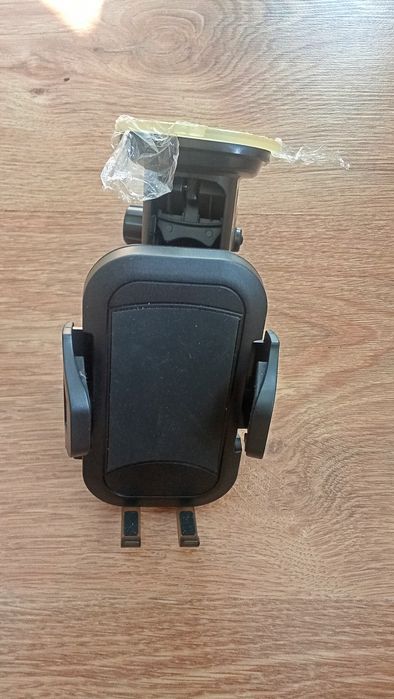 Uchwyt samochodowy na telefon