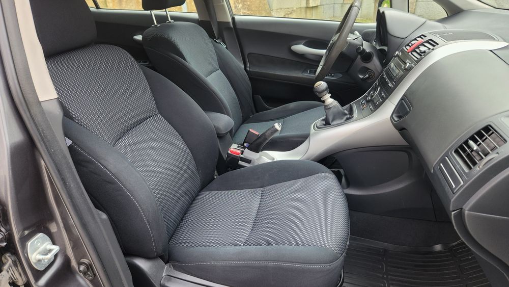Toyota Auris 1.33 VVTI  190.000 kms