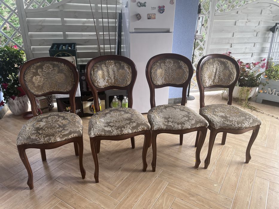 4 krzesła „antyczne” do renowacji