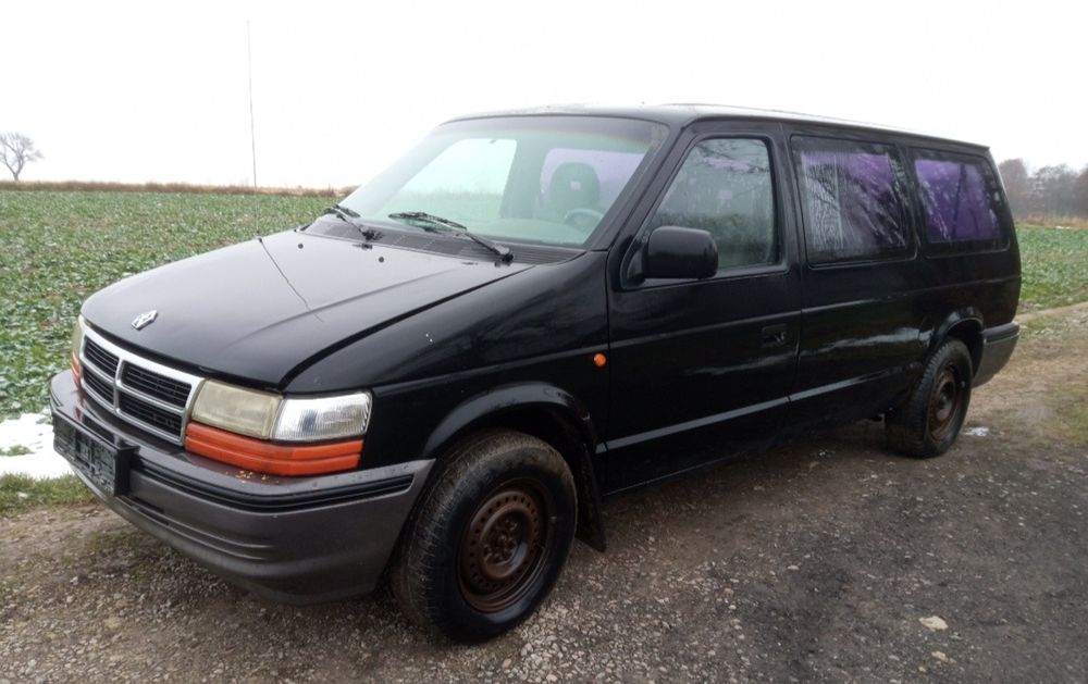 Chrysler Grand Voyager SE 2.5 TD części lusterko drzwi lampy błotnik